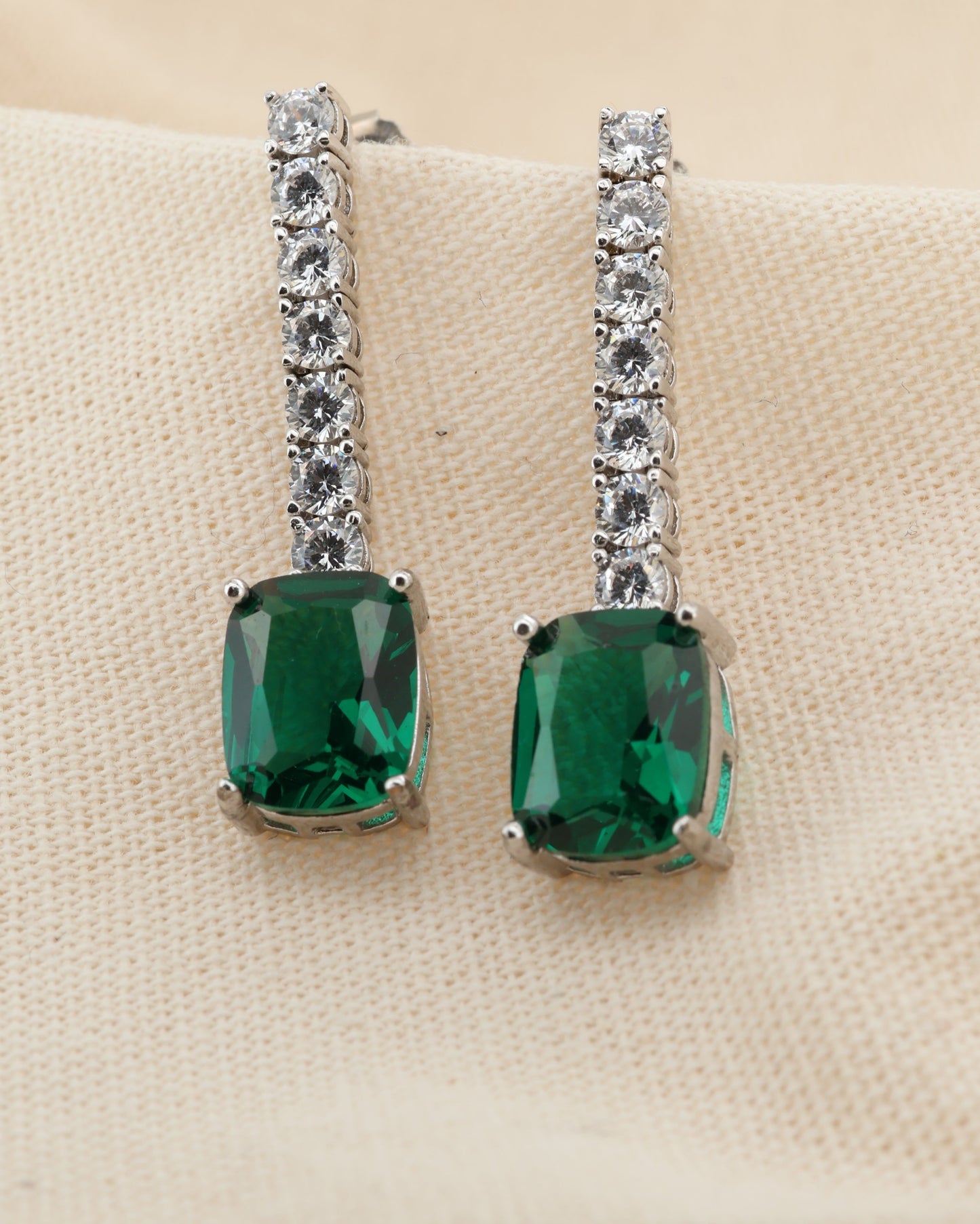 Aretes Jungle