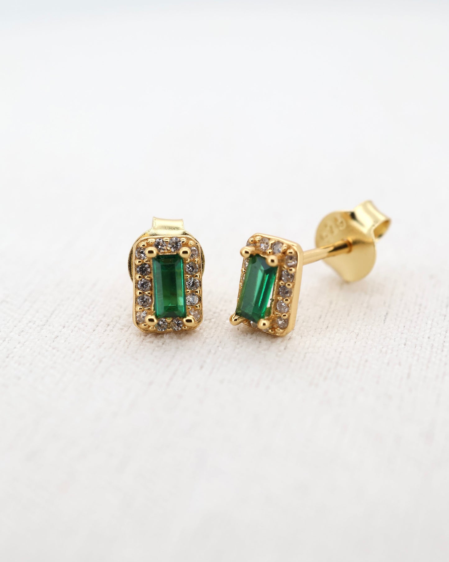 Mini studs tipo esmeralda